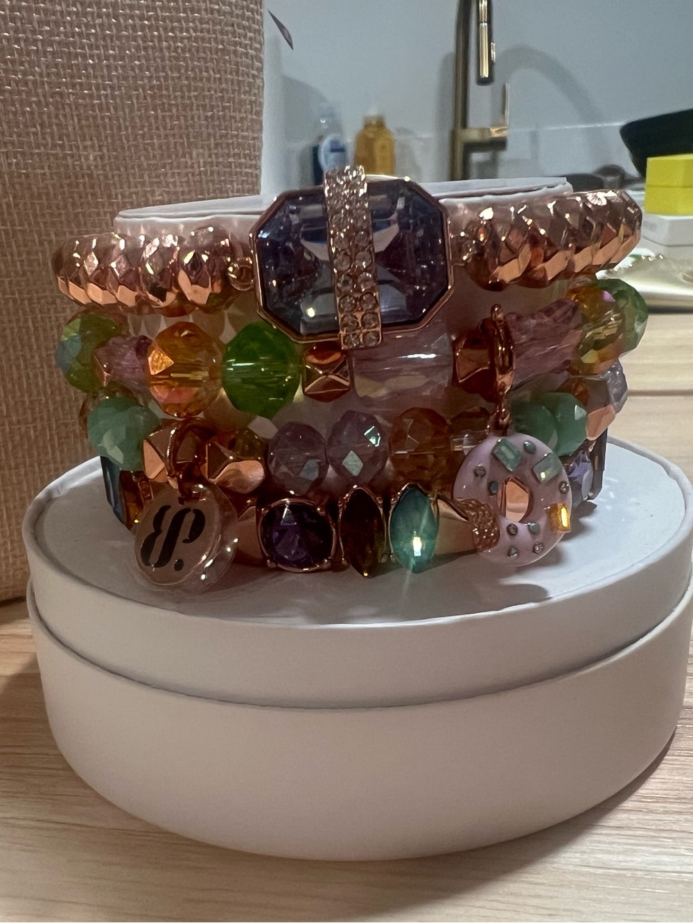 Bomb Party RETRO donut stack